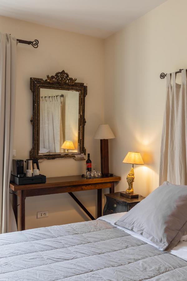 Bed and Breakfast WAYA à Domaine Saint Domingue Narbona Esterno foto