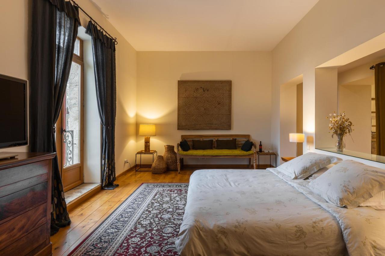 Bed and Breakfast WAYA à Domaine Saint Domingue Narbona Esterno foto